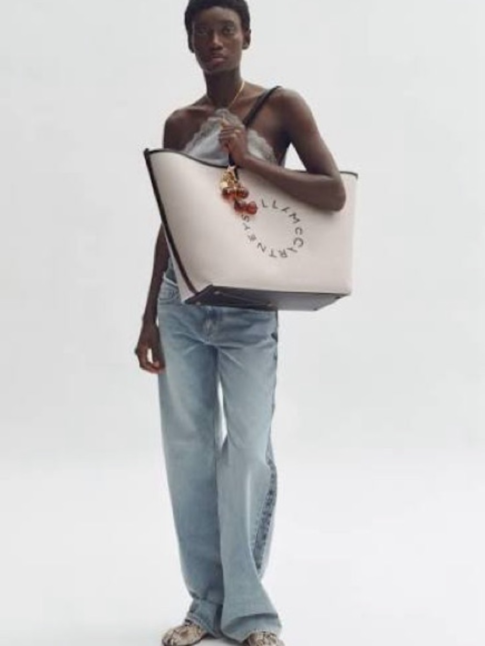 STELLA MCCARTNEY H&M
LARGE CANVAS TOTE BAG with Black Trim and Circular Logo